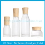 New Item Frost Square Glass Lotion Bottles & Glass Cosmetic Jars With Wood Caps For Skincare